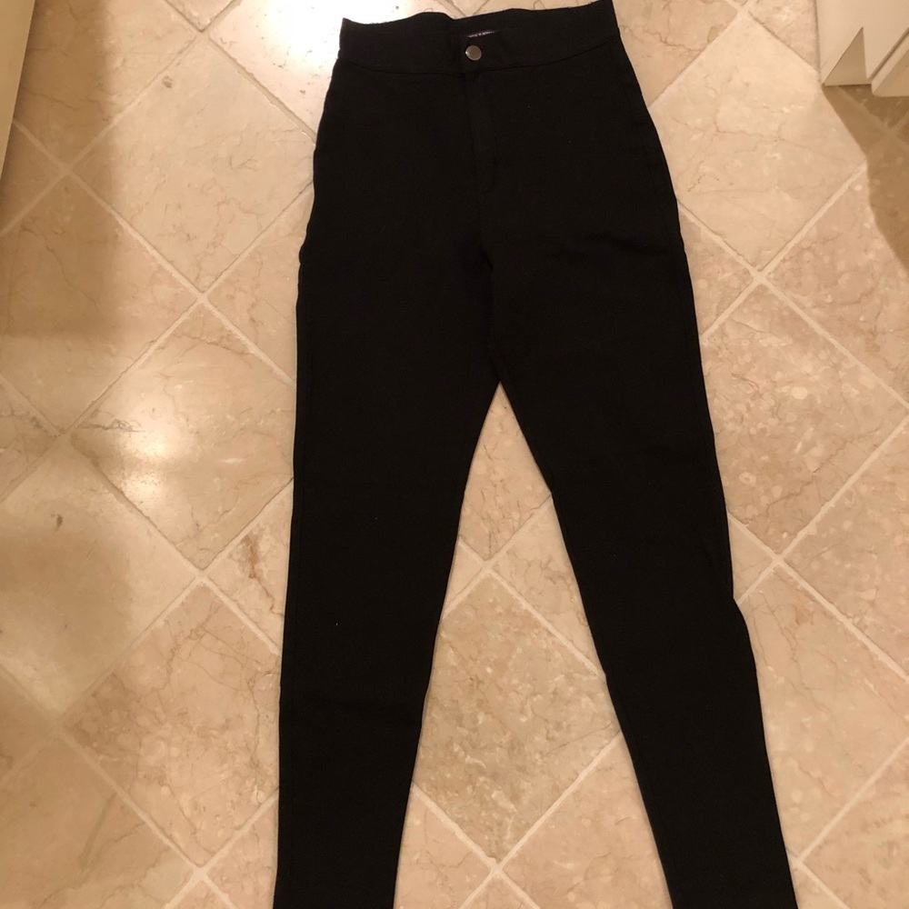 BRANDY MELVILLE high-waisted black pants